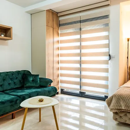 Apartment V Lux *