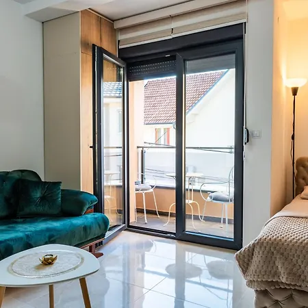 V Lux Apartment Vrnjacka Banja